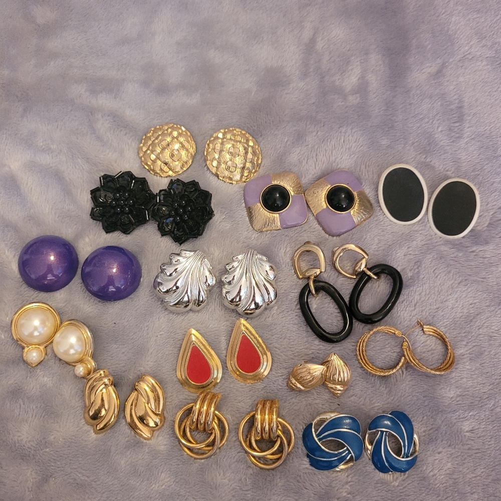 Vintage Elegant  Earrings Set